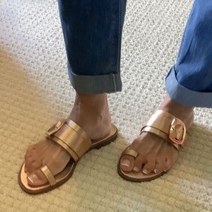 NWOT Naturalizer adjustable strap sandal.